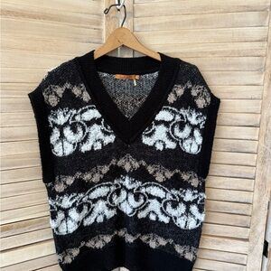 Belldini Woman’s Black and White Mocha Patterned Sweater Vest